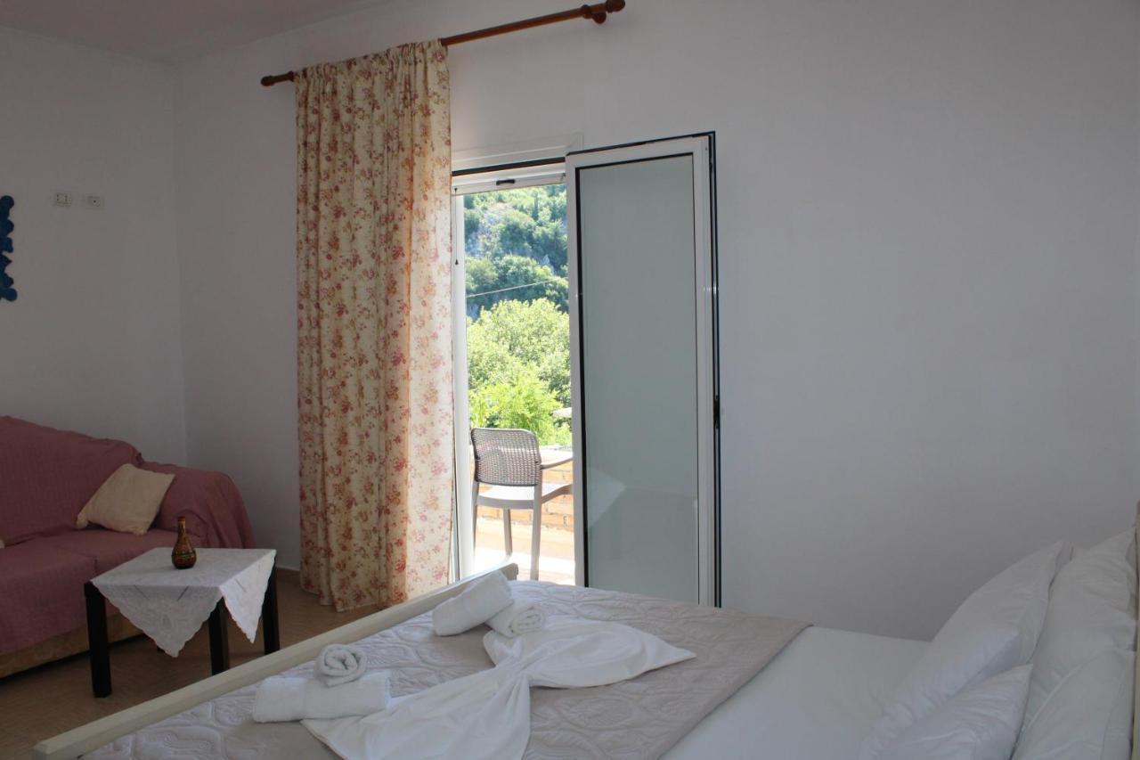 Penelope 2 Hotel Dhermi Luaran gambar